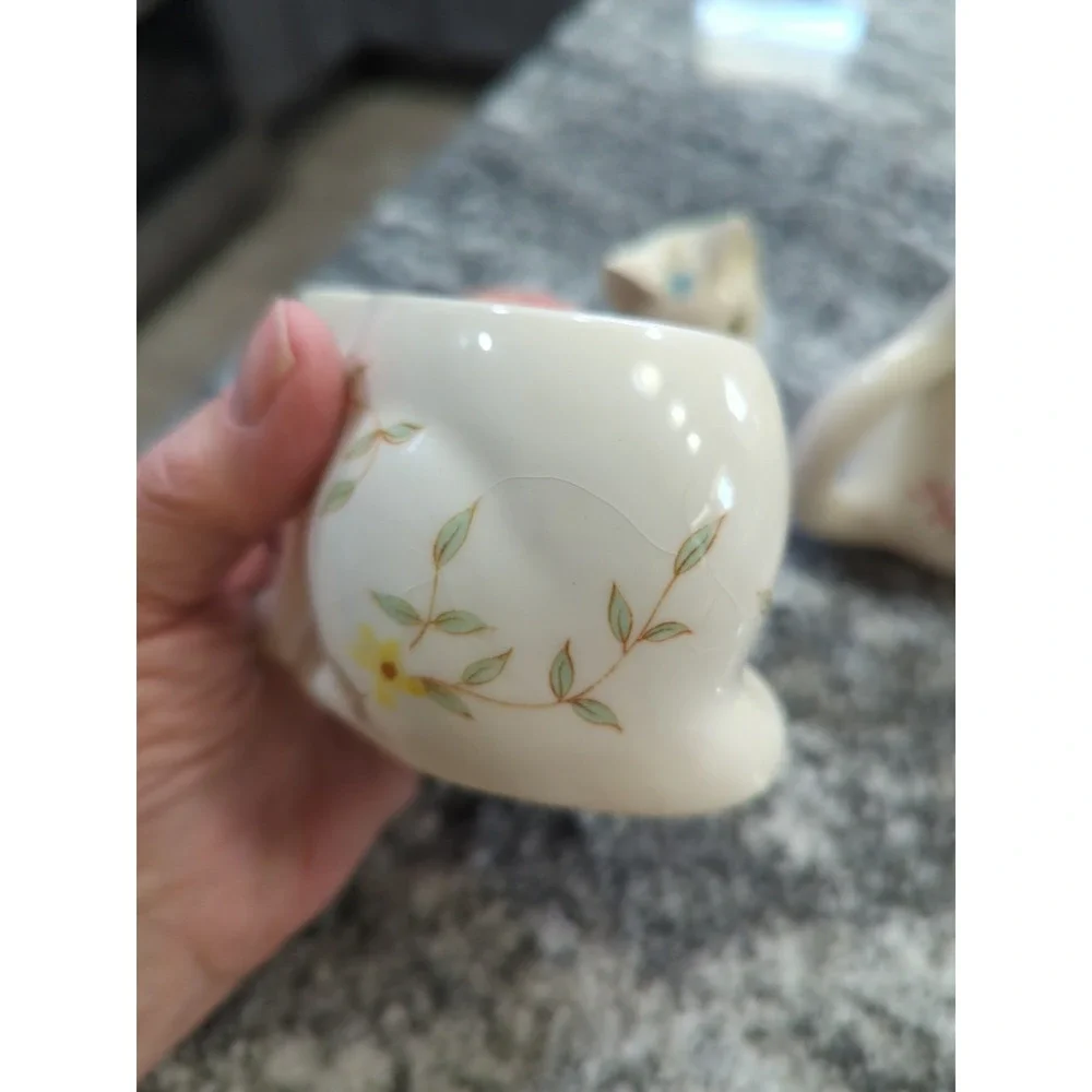Vintage Enesco-Floral Cat Sugar Bowl & Creamer Green Eyes Flowers Kitties Kitty